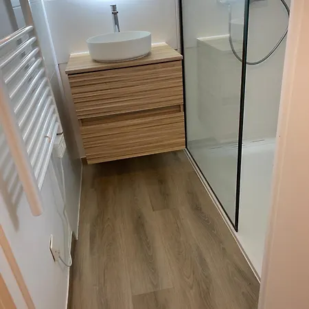 Appartement Vue Et Soleil Levant Au Belvedere *