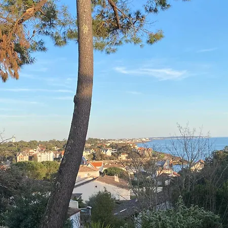 Appartement Vue Et Soleil Levant Au Belvedere *